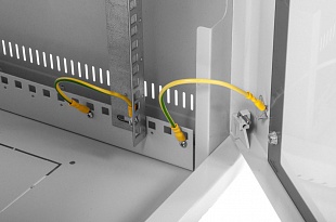 Шкаф телекоммуникационный настенный 15U (600х650) дверь металл от компании Гринпоинт